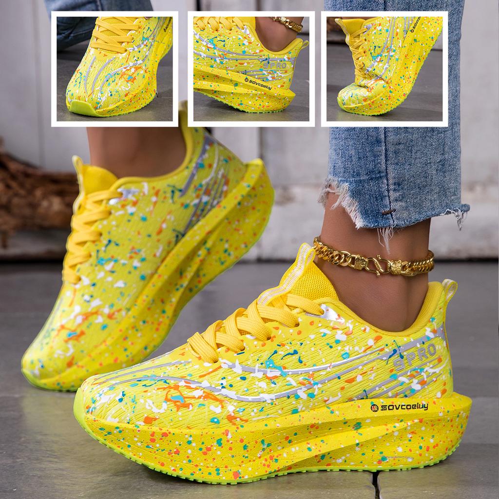 Ladies' Casual Versatile Thick Soled Shoes, Lightweight, Comfortable, Breathable, Sports Carbon Plate Couple Shoes, Night Light Fashion Running Shoes