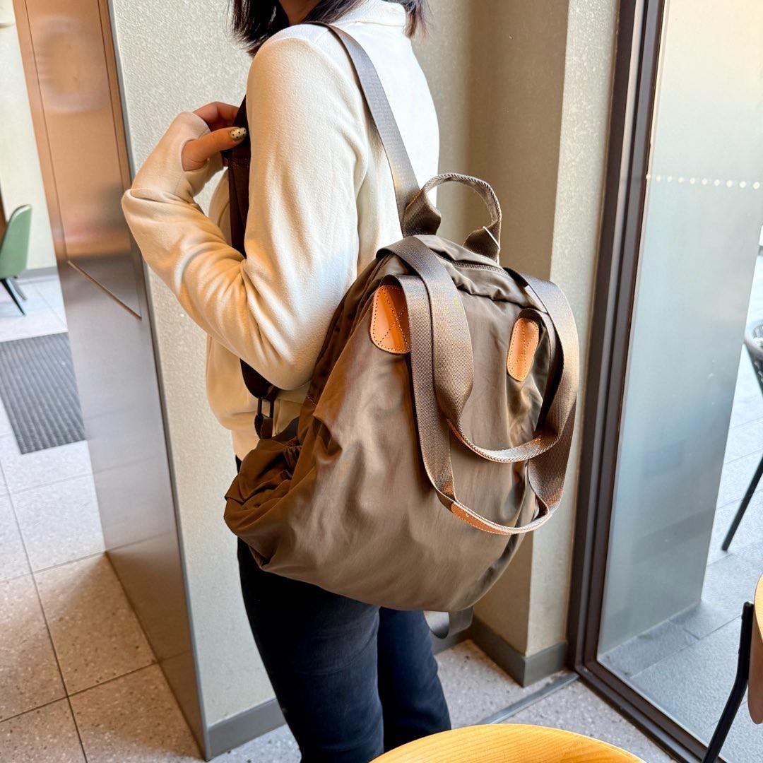 

Спортивний рюкзак Легка тканинна сумка-раковина Рюкзак великої місткості Багатоцільовий портативний лінивий рюкзак 40 * 32 * 18CM