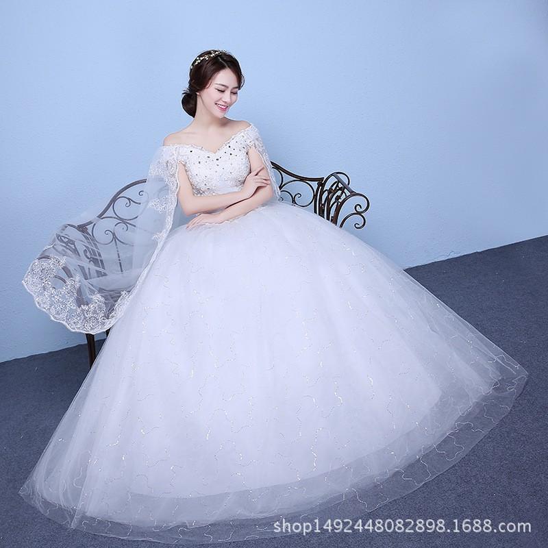 Plus Size Red Lace Wedding Dress