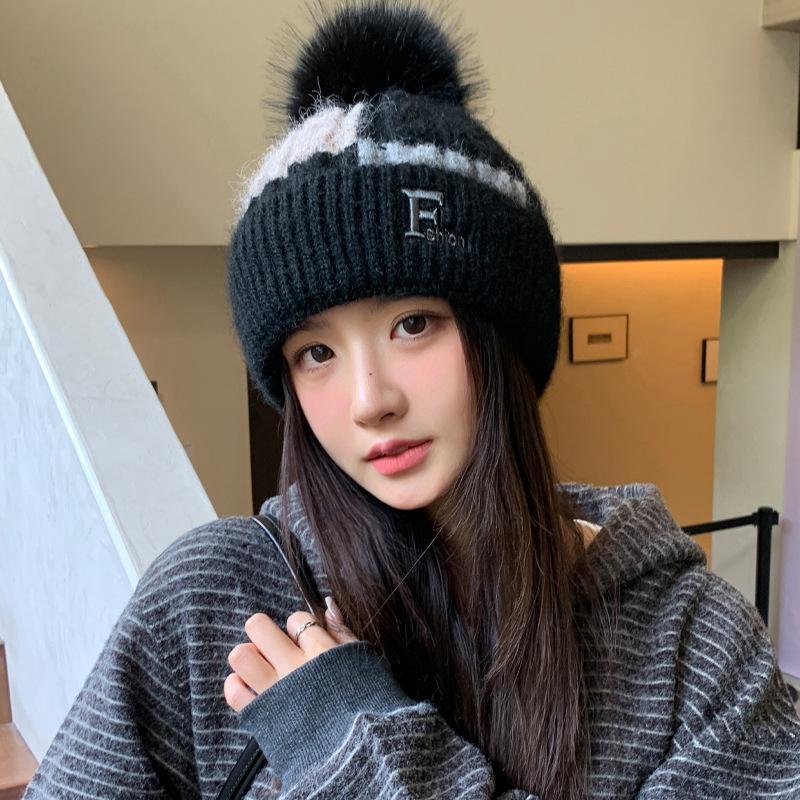 Women's Color Matching Knitted Wool Hat, Cute Hairball Thermal Hat, Autumn and Winter Cold-proof Ear Hat