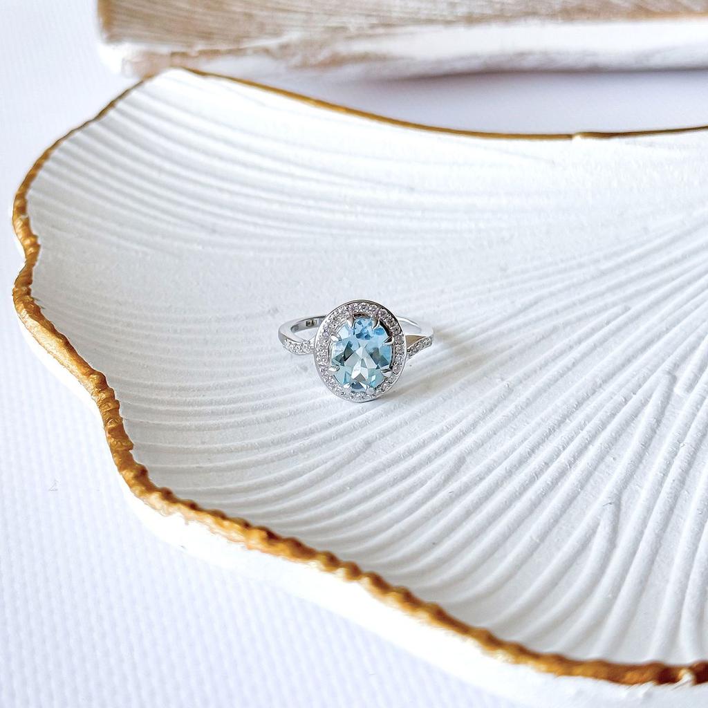 Silver Ring with Natural Topaz 3.643ct, Product Weight 3.83 G (2165910)