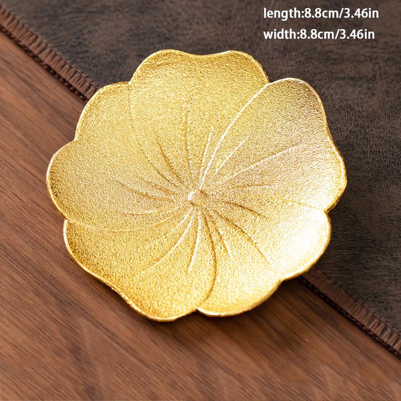 1PCgolden retro metal coaster tea ceremony decoration exquisite insulation pad suitable for tea rooms, home decoration