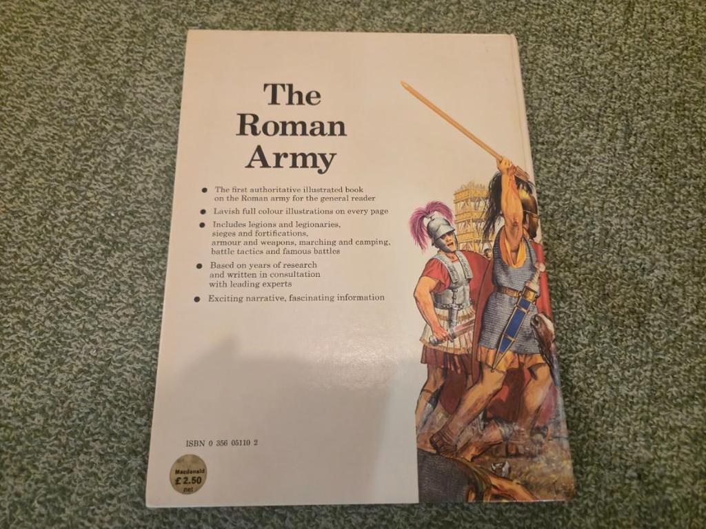 [USED] Rare book "The Roman Army" by Peter Connolly