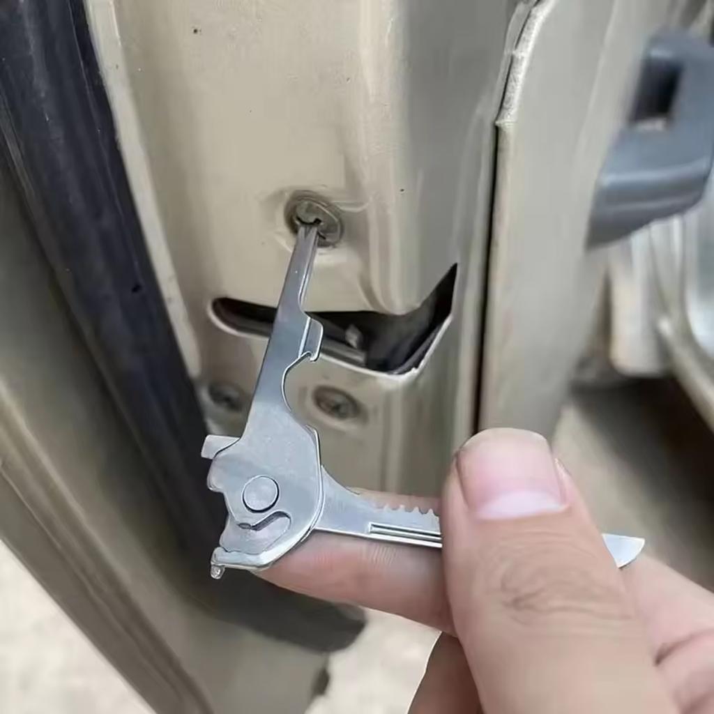 Universal 6 In 1 Utility Key Shape Multifunctional Tool Screwdriver Pocket Multi-use Gear Utility Outdoor Gadget Hand Tool