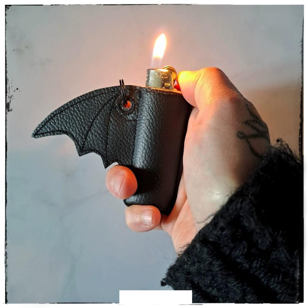 1PC Bat Lip Balm Holder Keychain PU Leather Wing Design Punk Style Accessory