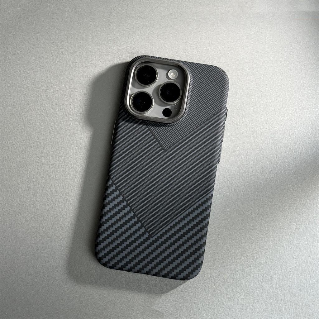 Applicable To IPhone 16 Track Kevlar Carbon Fiber Magnetic Phone Case Apple 15promax Anti Fall Protection Case