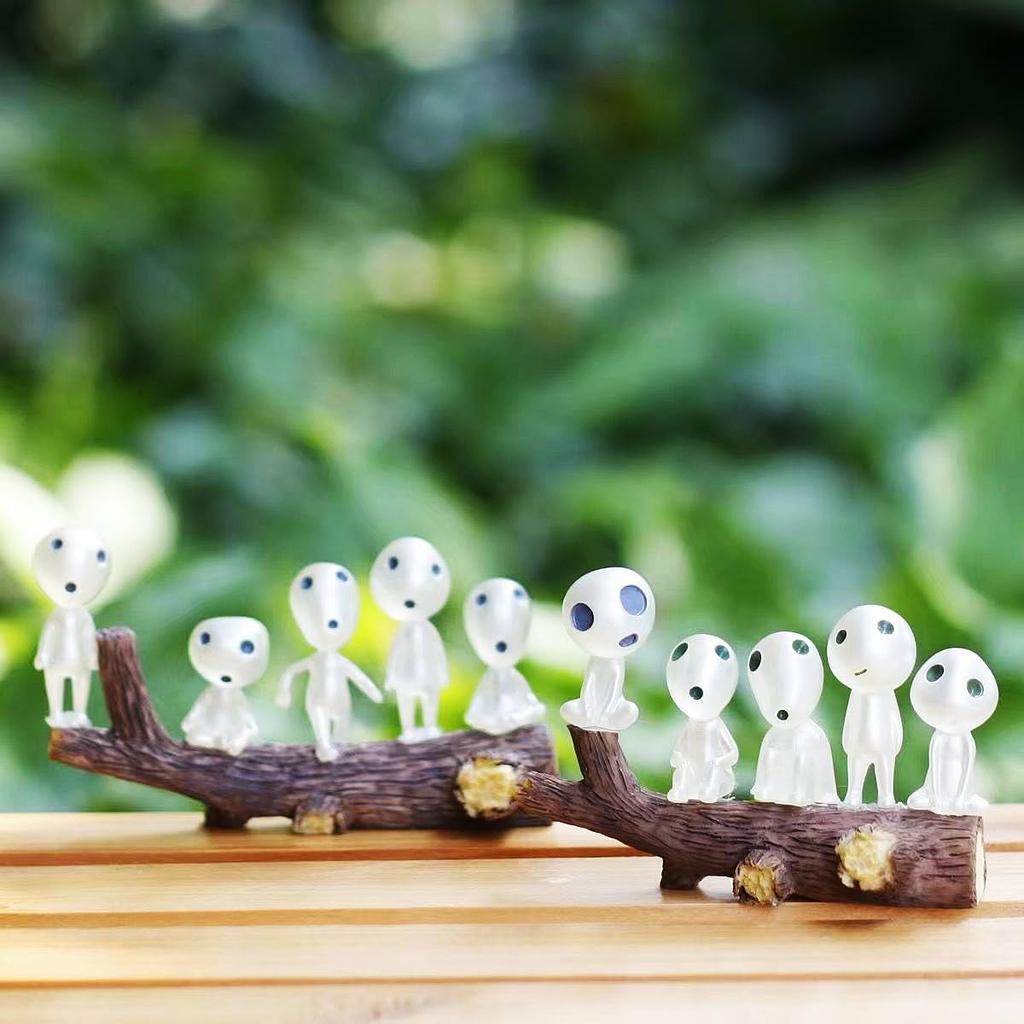 20-Piece Set of Resin Decorative Wooden Elf Figurines [10 Blue, 10 Green] + 2 Decorative Branches, Glow-in-the-Dark Bonsai DIY Decoration Dollhouse
