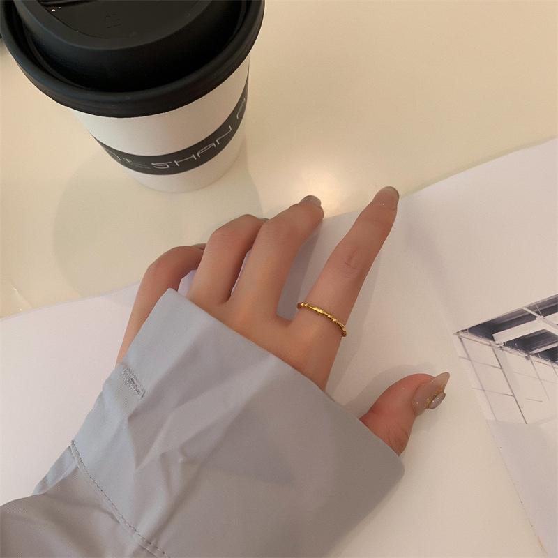 French Geometric Design 18K Gold-Plated Titanium Steel Women's Retro Fashion Ring