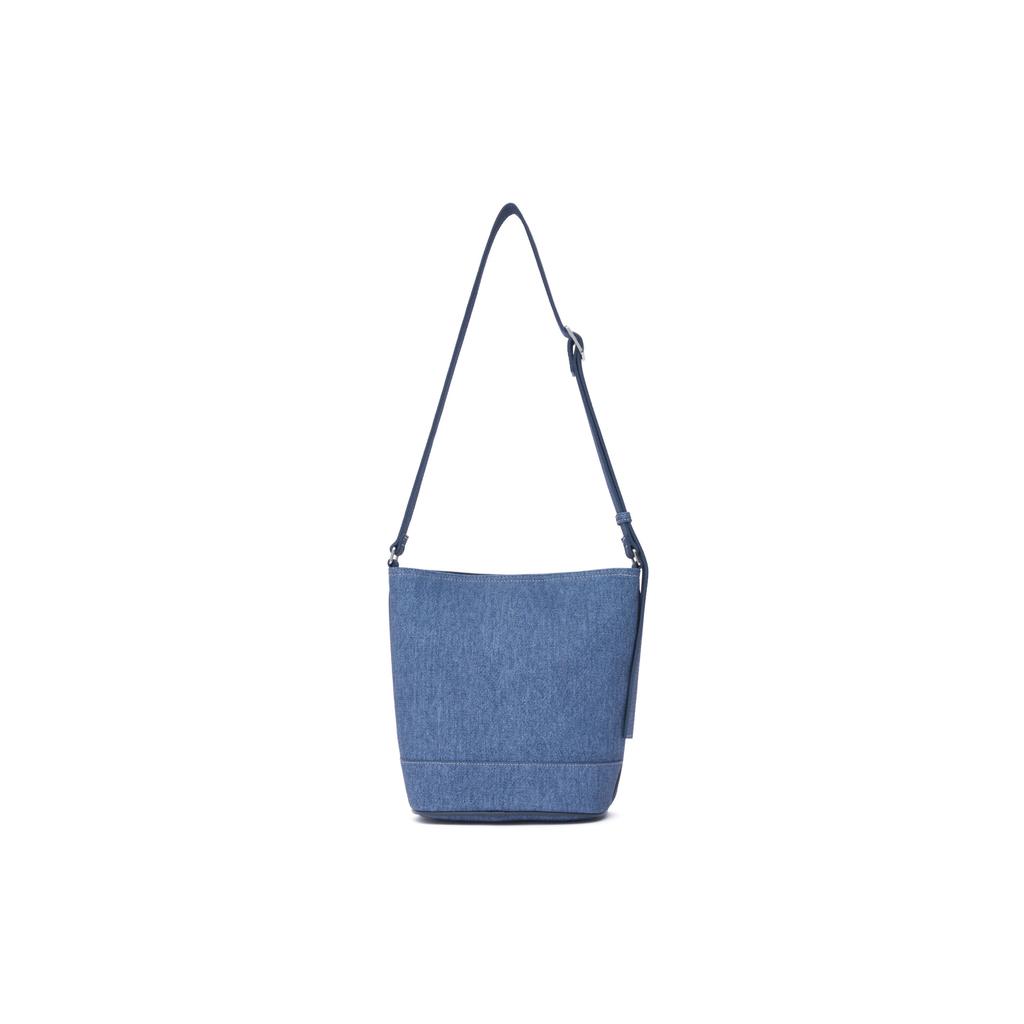 MLB 24FW New York Yankees NY Denim Vintage Large Capacity Faux Leather Bucket Bag Shoulder Crossbody Bag Unisex bags Blue 3ABML054N-50INS