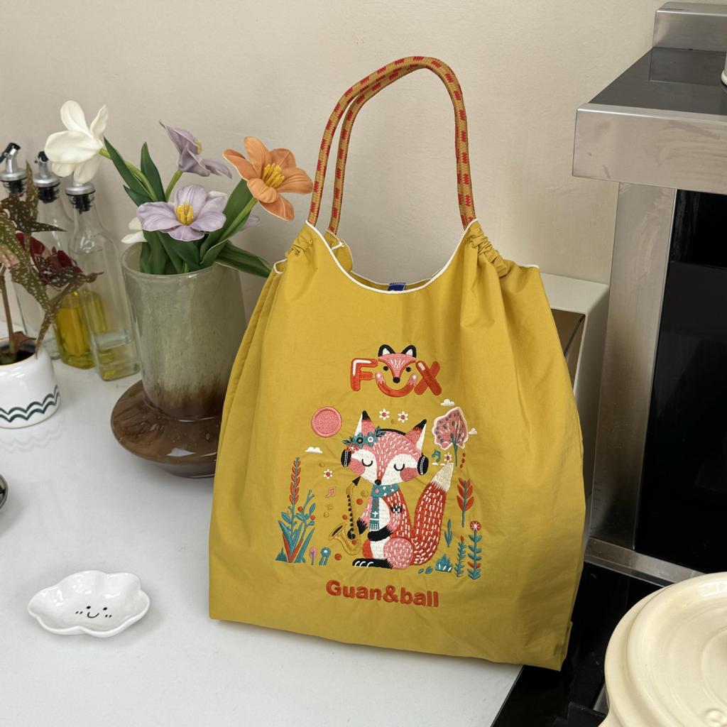 Trendy Large-Capacity Japanese-Style Nylon Embroidery Shoulder Bag for Women