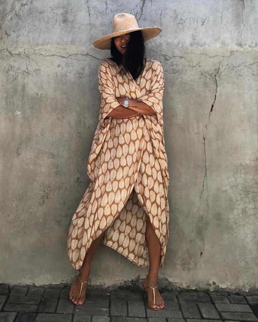 Cardigã Cover-Up de Viscose com Estampa de Folhas e Proteção Solar