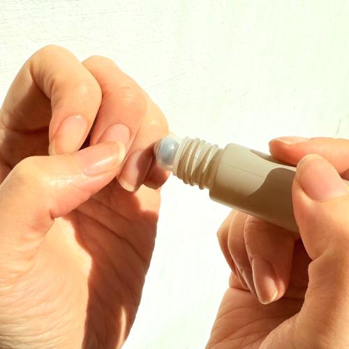 Aromatherapy Relaxing Cuticle Perfume Roll-on Green Therapy (Green Tea + Vanilla)
