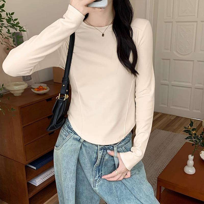 2024 Autumn and Winter New White Long-sleeved T-shirt for Women with Irregular Hem, Slim Fit, Stylish and Chic Top
