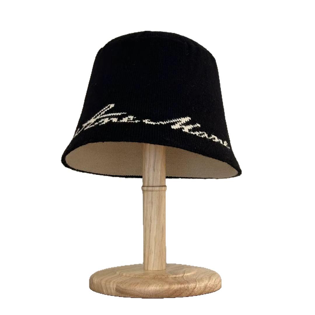 

High-End Korean Style Women s Warm Fisherman Hat with Letter Embroidery - Versatile Bucket Hat for Autumn and Winter M (56-58cm)