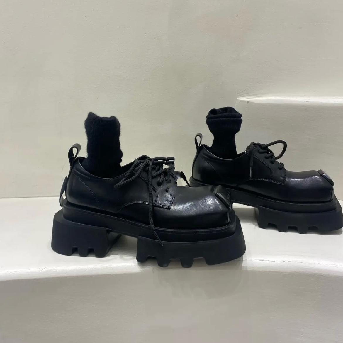 

Модные женские лоферы из натуральной кожи с квадратным носком, на толстой подошве 6 см, черные туфли на шнуровке, модная весенняя новинка 2025 39