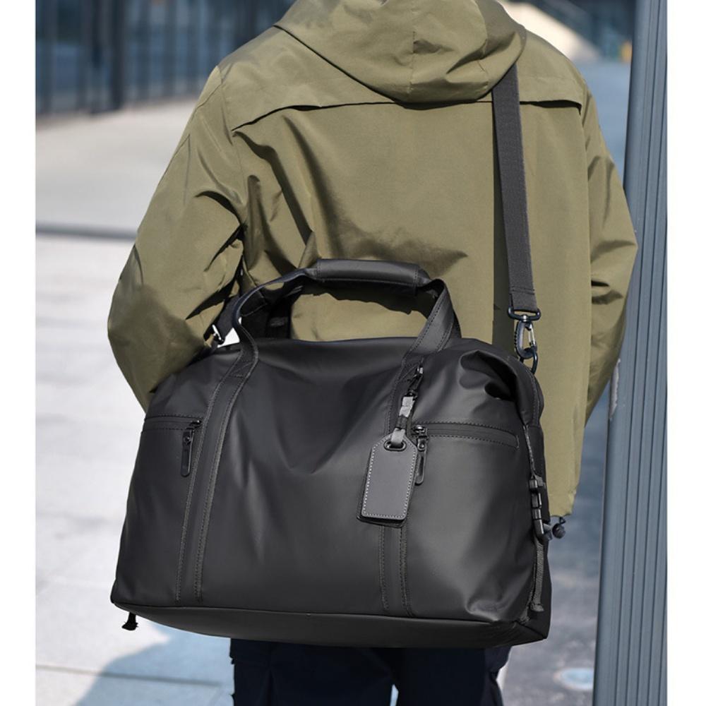 Frühling Neue Trocken-Nass-Trennung Sport Fitness Handtasche Klassisch Schwarz Einfarbig Outdoor Reisetasche Herren Kurze Geschäftsreise Hohe Kapazität Umhängetasche