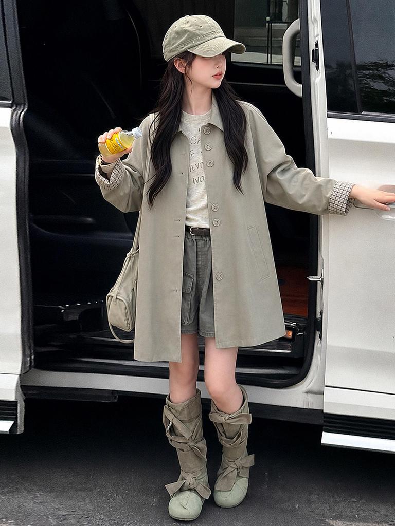 2026 Autumn Girls' Plaid Patchwork Windbreaker: British Style Mid-Length Coat for Junior High Students