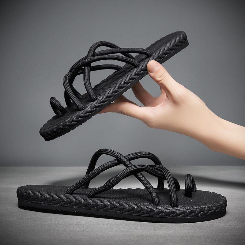 Fashion Men's Sandals Summer New Fashionable Retro Lightweight Flat Slippers Outdoor Wear Resistant Anti Slip Beach Slippers