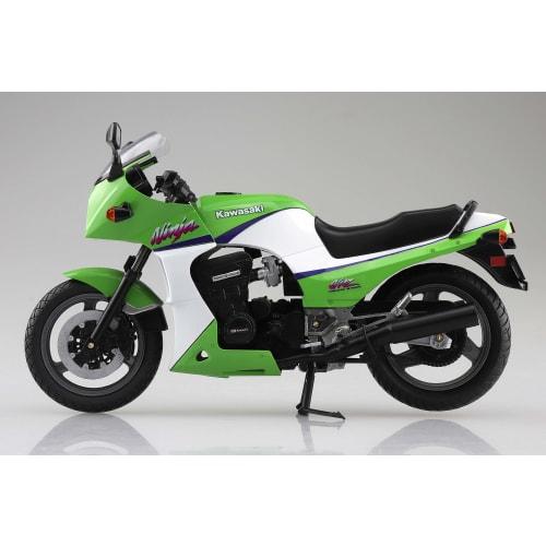 Aoshima Bunka Kyozai (AOSHIMA) Skynet 1/12 Scale Complete Kawasaki GPZ900R Lime Green Motorcycle
