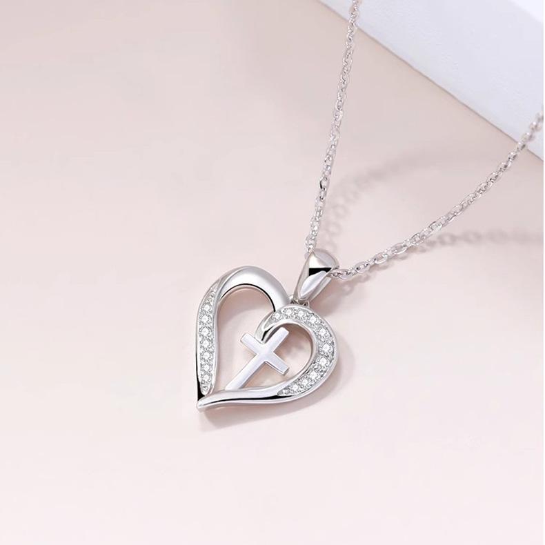 Love Heart-shaped Cross Necklace for Women, Trendy Peach Heart Pendant