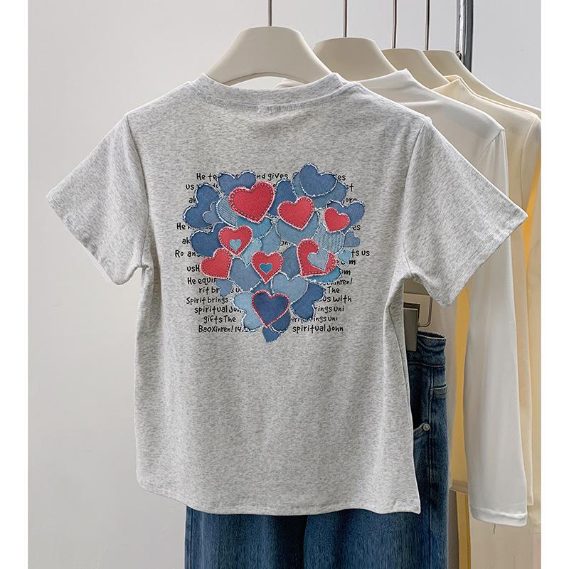 

Women s Summer Heart Print Crew Neck T-Shirt - Korean Style Niche Design, Slim Fit, Short Sleeve. Triple Extra Large