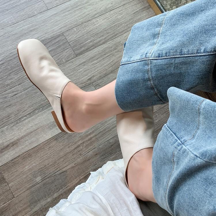 March~ 2025 Summer New Products First Layer Cowhide Flat Bottom Lazy Wind Korean Version Small Slippers Daily Bag Head Half Drag