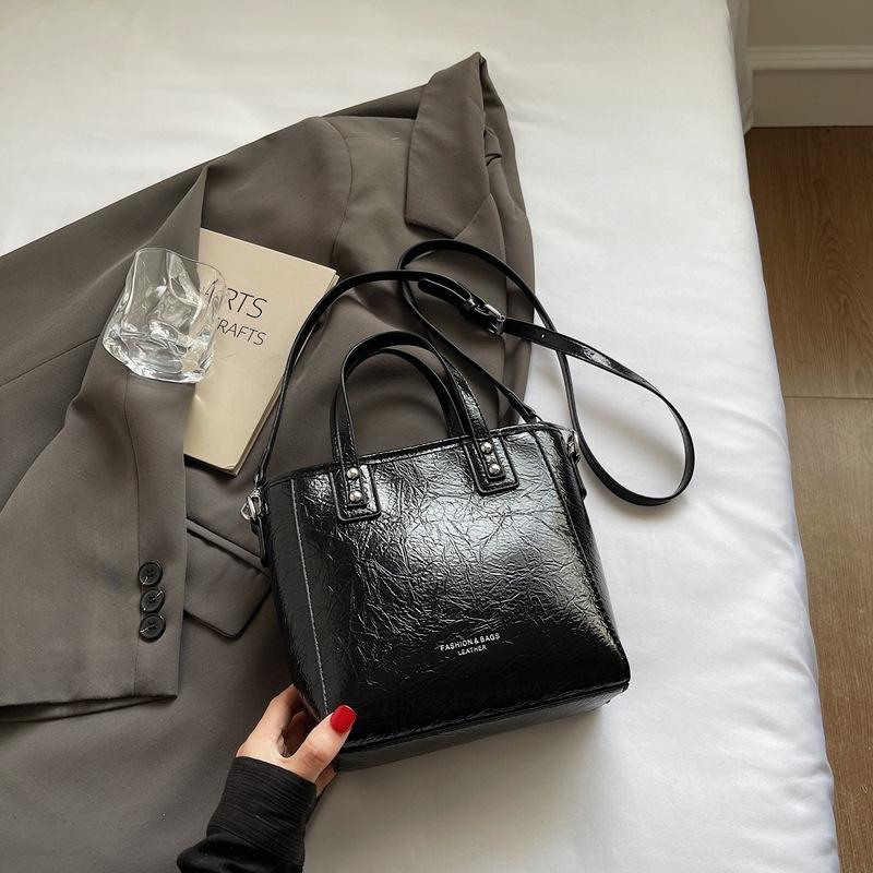 This Year's Popular Small Bag Women's  New Fashion Messenger Bag Portable Bucket Bag