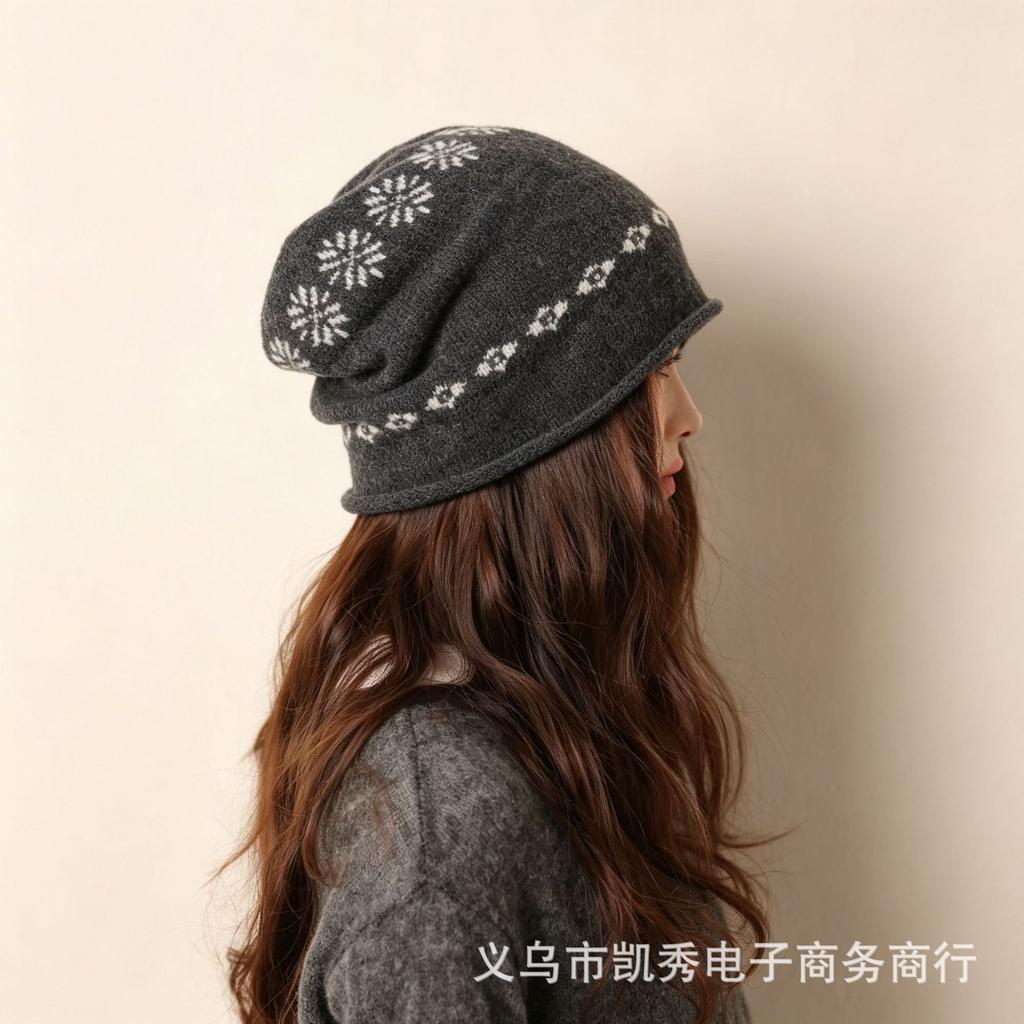 Fair Island Snowflake Jacquard Knitted Hat Children's Autumn and Winter New% Pure Wool Curled Head Cold Hat Stacking Hat