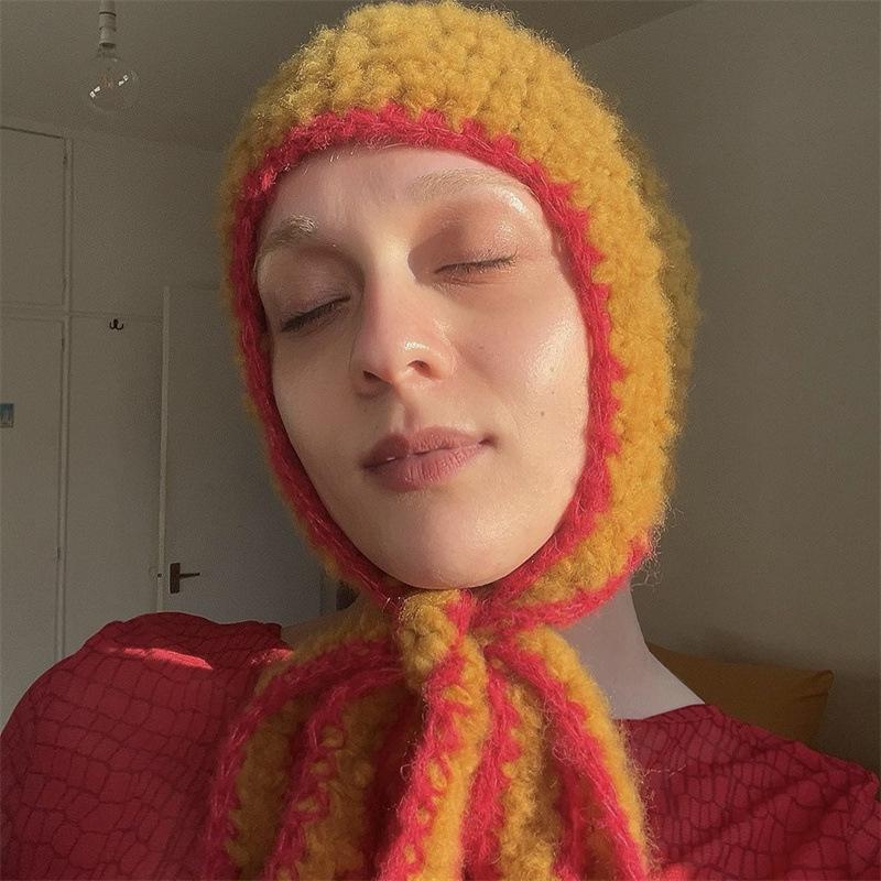 New Pure Hand Knitted Small Flower Woolen Hat, Fresh and Versatile, Fashionable Women's Fisherman Hat