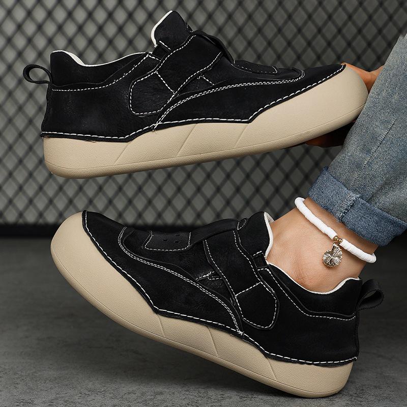 Damen Frühling 2026 Brot Schuhe: Weiße Schuhe mit dicker Sohle für Hosen mit weitem Bein, Lässiger Stil