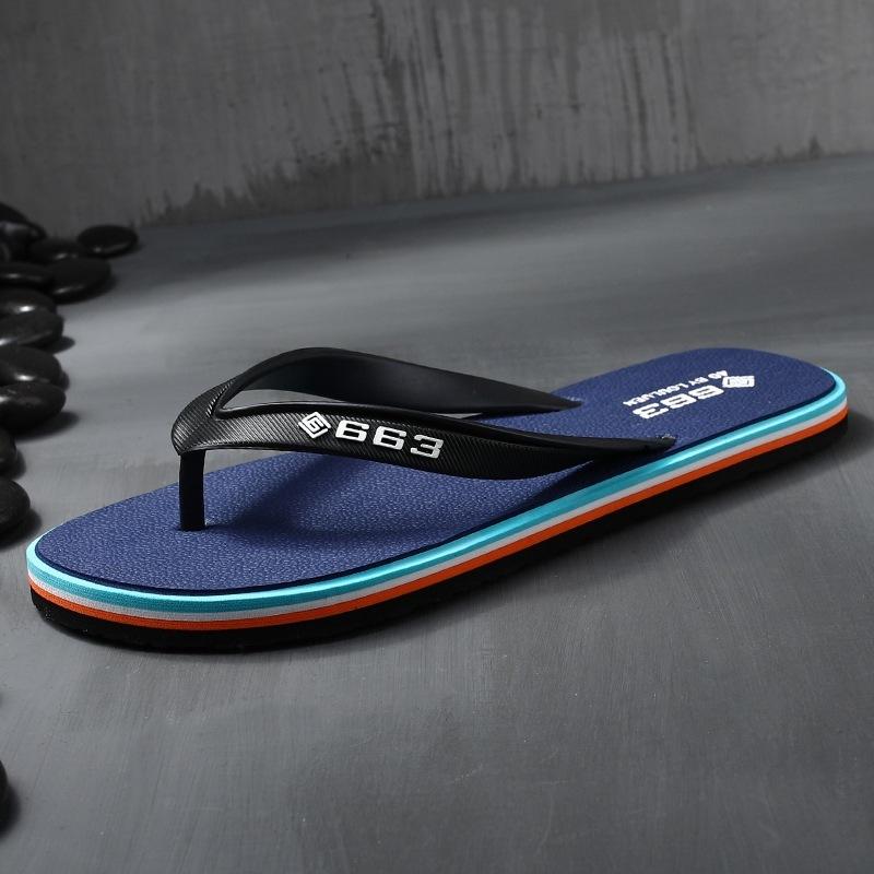 

Чоловічі шльопанці 2024 нова літня та корейська версія сандалій на м якій підошві, носіння пляжного взуття, персоналізовані нековзні вуличні шльопанці 44