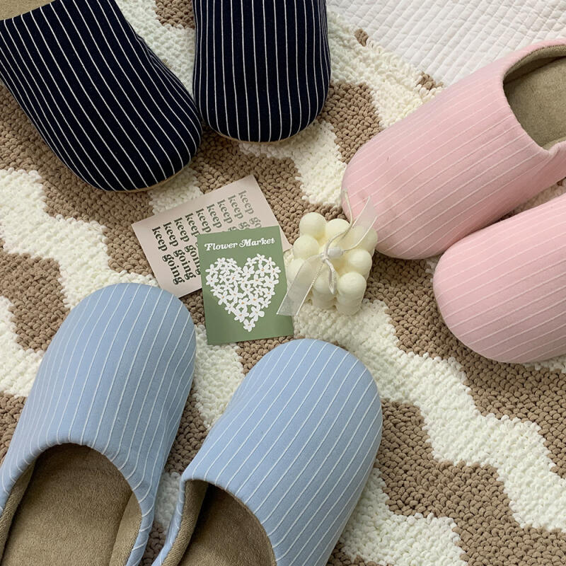 

1+1 Мобильные Тапочки для пары The Line Обувь для гостиной 6 цветов Beige (women s)