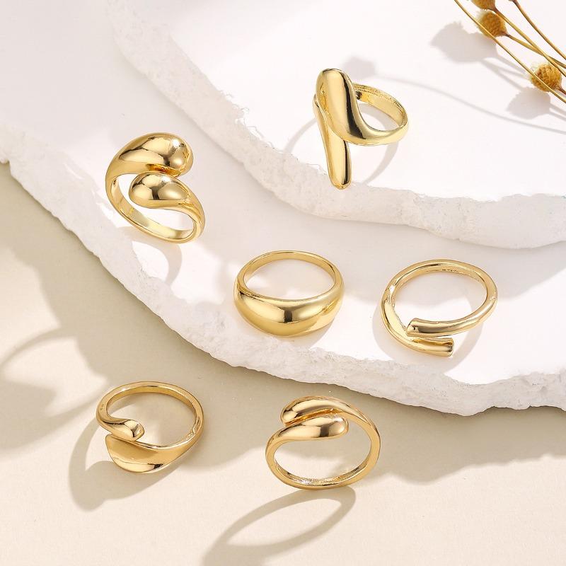 

Qingdao jewelry rotating circle opening irregular light luxury niche design simple style ring female