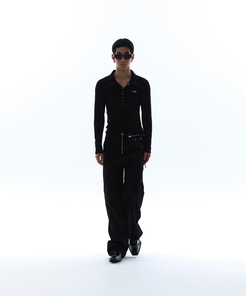 MORE THAN BLACK Logo Snap Collar Long Sleeve