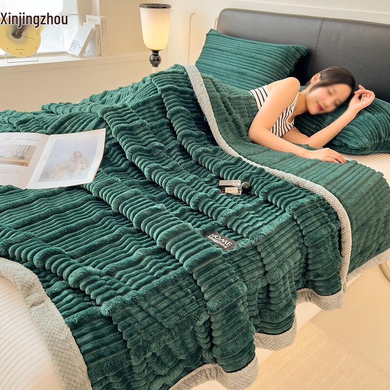 

Extra Thick Flannel and Coral Fleece Throw Blanket