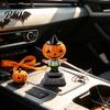 Kleines Geschenk für Autobesitzer Solartanzende Kürbispuppe, Halloween Armaturenbrett Dekoration, Gruselige Geist Spaß Konsolen Zubehör Figur Wackelnd