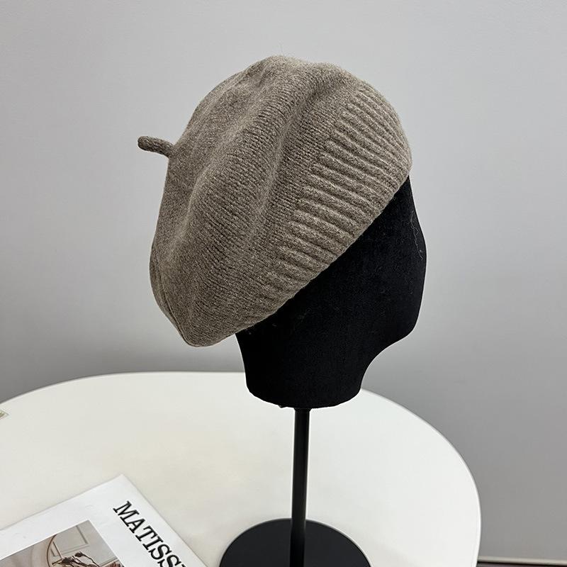 Słodki modny wełniany beret dziergany damski jesienno-zimowy prosty wszechstronny kapelusz malarza