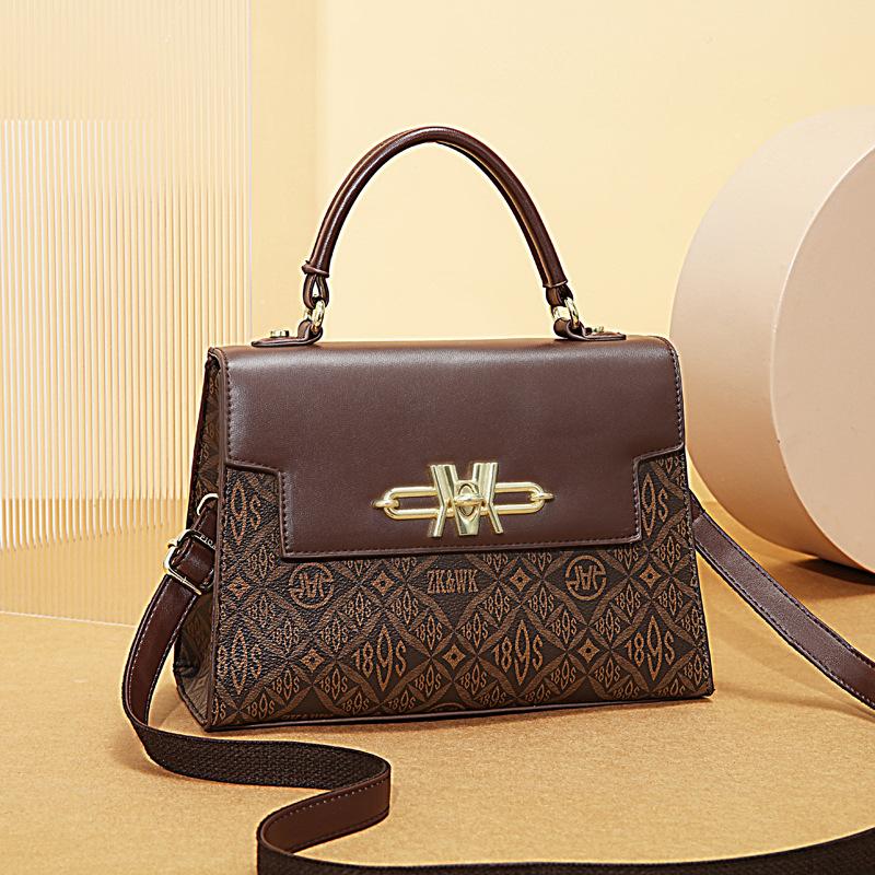 

Bag women s bag 2025 summer new bag popular small square bag fashion high sense shoulder messenger bag handbag women