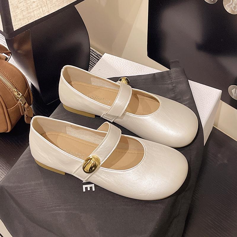 Flat single shoes women's 2025 new spring and summer Mary Jane shoes French gentle wind evening shoes small leather shoes Doudou shoes
