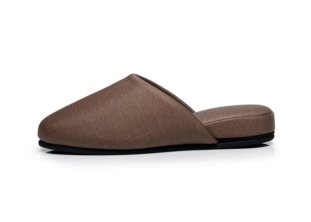 MOON ROOM Guest Set of 4 2 and Sodium Slippers, (2 Men's, Women's) [Wipeable] [Stain-Resistant] [Alcohol-Resistant Hypochlorite-Resistant] (Brown)