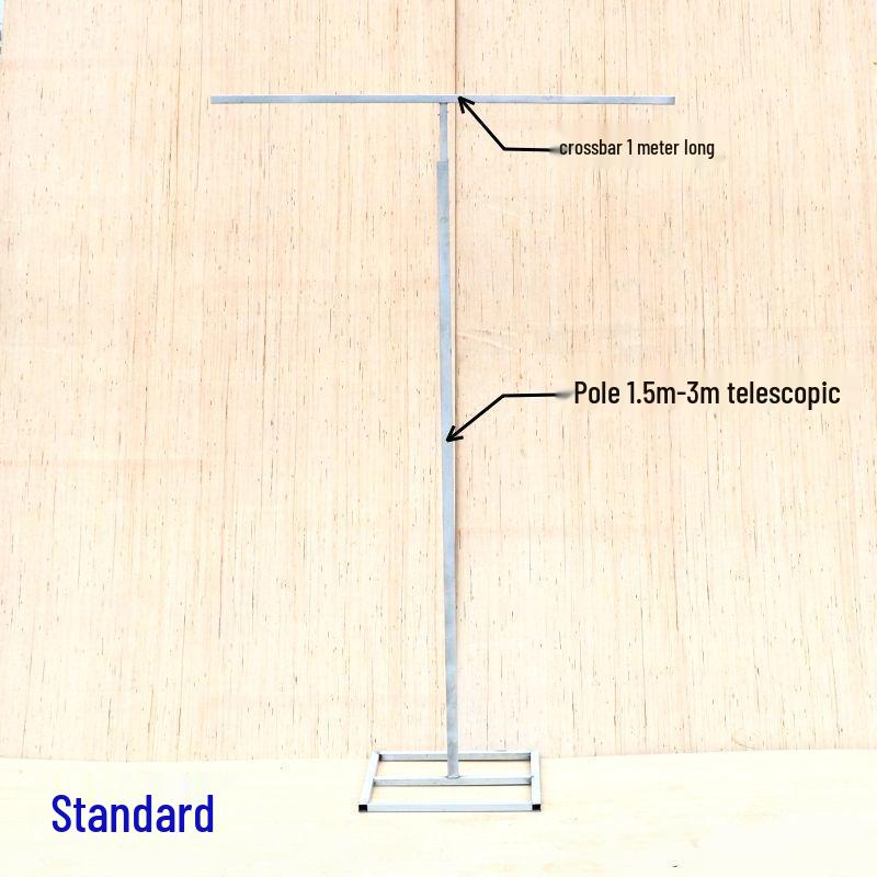Arc de Nuntă Elegant din Fier Forjat cu Draperii din Voal pentru Ceremonii pe Gazon