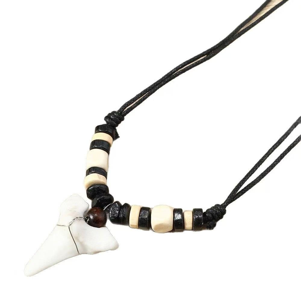 1 Stück Retro Ethnischer Wind Wolfszahn Haifischzahn Halskette Tibetischer Stammes-Ethnischer Stil Halskette Böhmische Accessoires