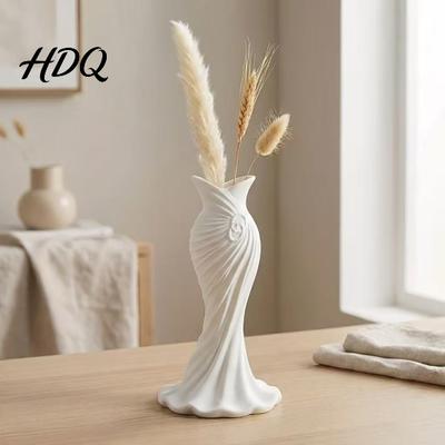 Décoration d'intérieur Vase en plastique Imprimé 3D Forme Robe de soirée Vase Robe Élégante