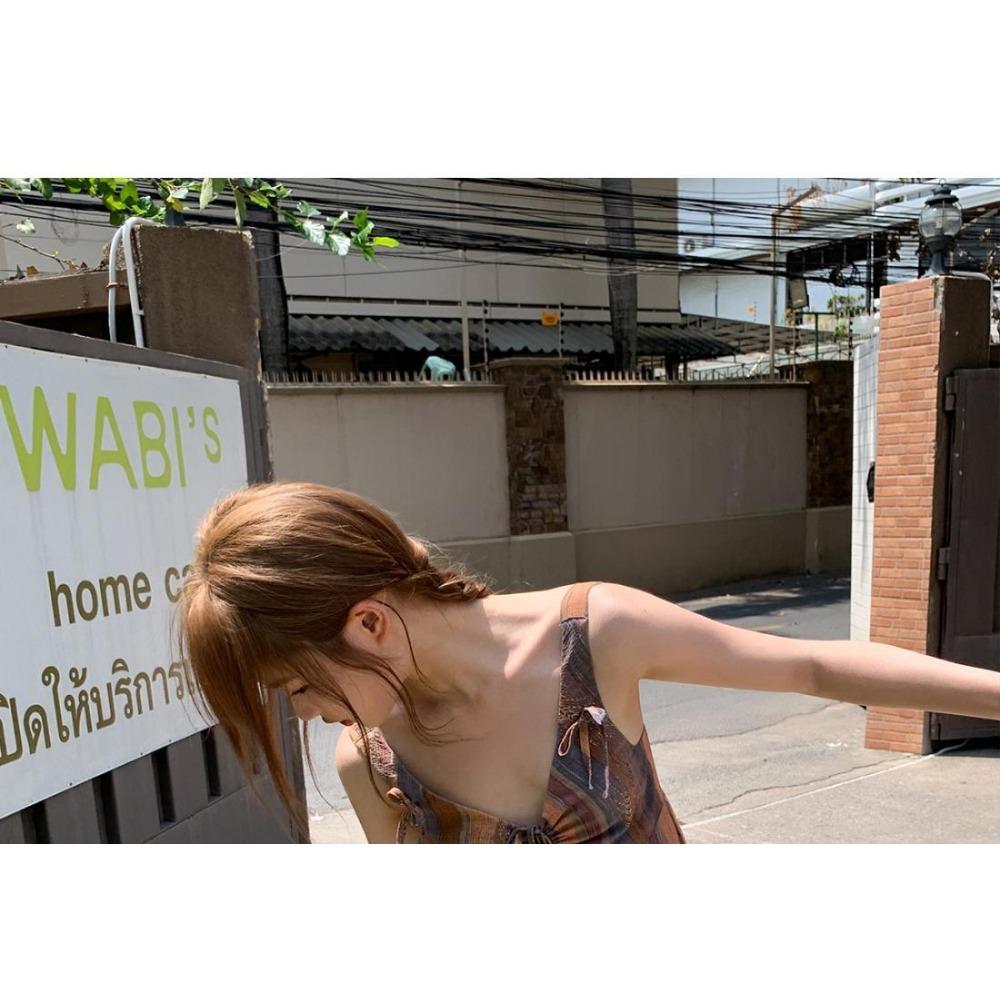 New Chinese Style Design Holiday Style Strap Camisole for Women's Summer New V-neck Niche Chic Top