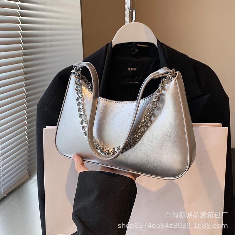 French Niche Fashion Light Luxury Chain Small Bag Women's 2025 New Trendy Temperament Versatile Underarm Crossbody Bag