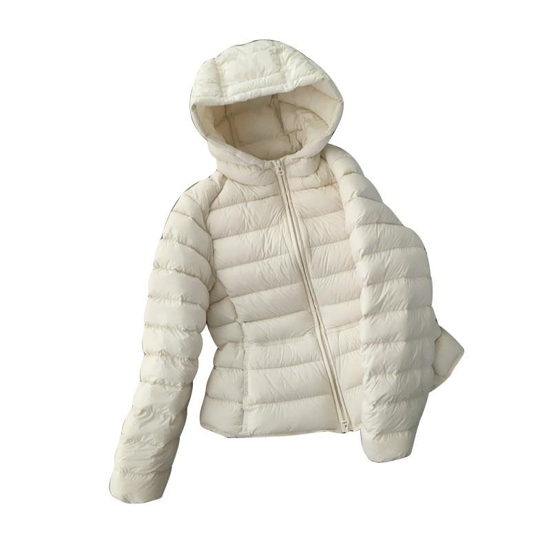Womens Short Puffer Jacket With Hood Slim Fit Lightweight Down Coat Winter Daily Wear