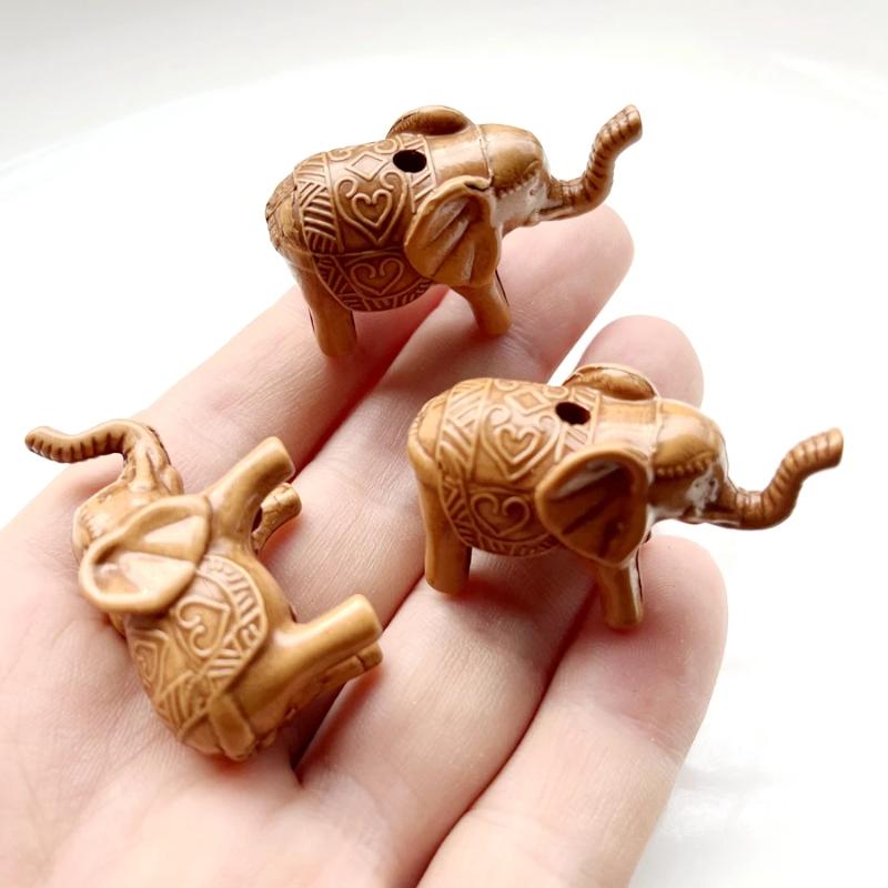 

4pcs Elephant/horse/cow/camel imitation wood carving acrylic beads suitable for jewelry bracelet charms gift decorative beads J628-4pcs