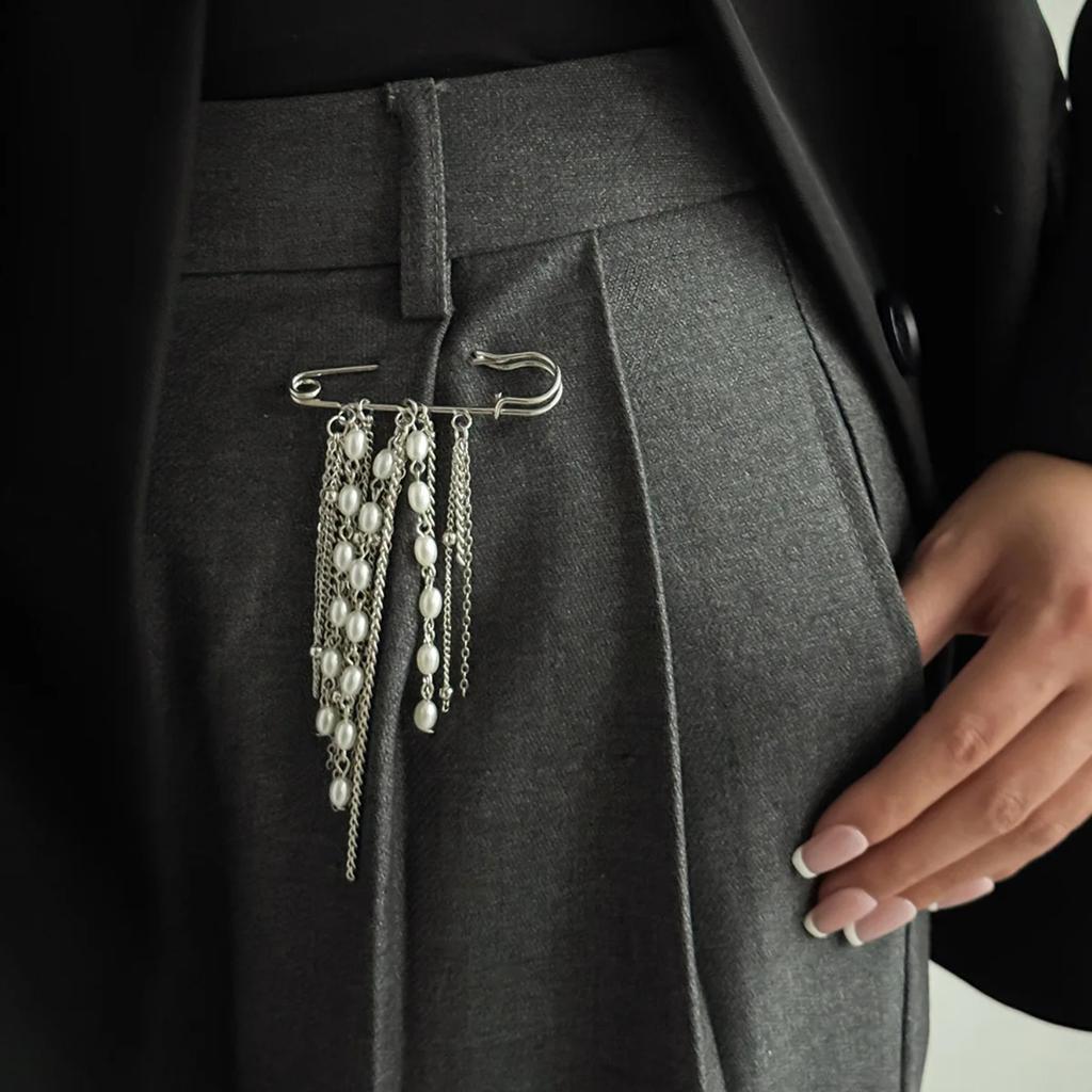 Sweet Cool Metal Chain Tassel Brooches for Women Men Fashion Silver Color Imitation Pearl Beaded Multi-Layer Brooch Jewelry