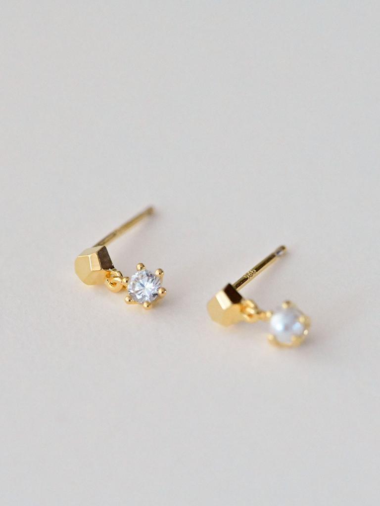 Lucore Silver 925 Little Piece Cubic & Pearl Asymmetrical Earrings