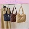 Chic And Stylish Women's Tote Bag With Quilted Design For Casual Winter Fashion